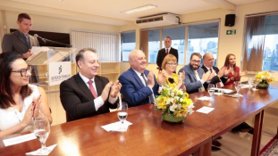 Ex-presidente da Anamatra, juiz Luiz Colussi toma posse como diretor do Foro Trabalhista de Porto Alegre (RS)							