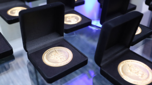 Anamatra entrega Medalha Comemorativa dos 50 anos a ministros do TST							