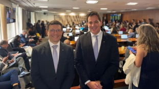 Comissão de Constituição e Justiça do Senado aprova PEC sobre redução da jornada de trabalho							