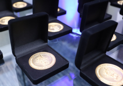 Anamatra entrega Medalha Comemorativa dos 50 anos a ministros do TST							